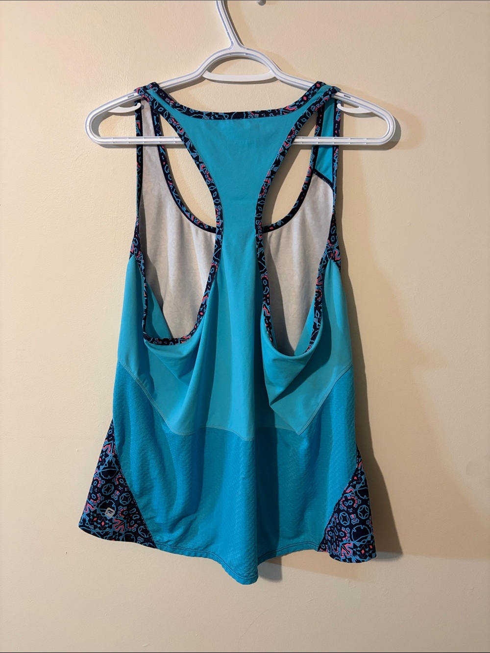 Fabletics Blue Black Pink Patterned Racerback Tank - Picture 3 of 3